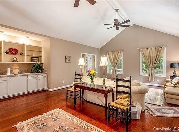 5th image of 5108 Summer Gate Dr