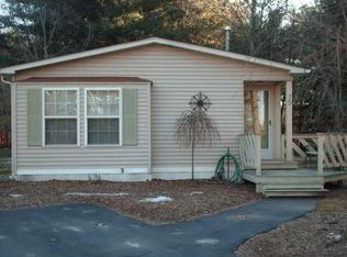 75 Lear Dr, Coventry, RI 02816