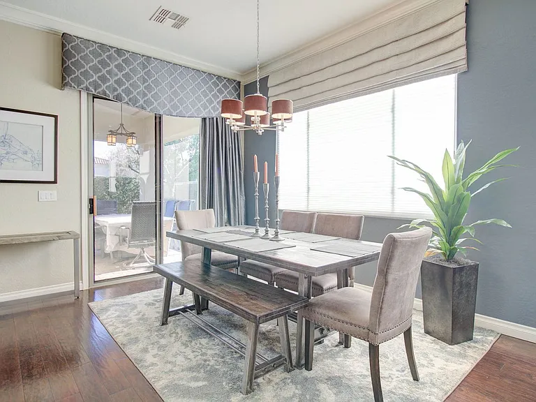 1833 W Periwinkle Way — Photo 18