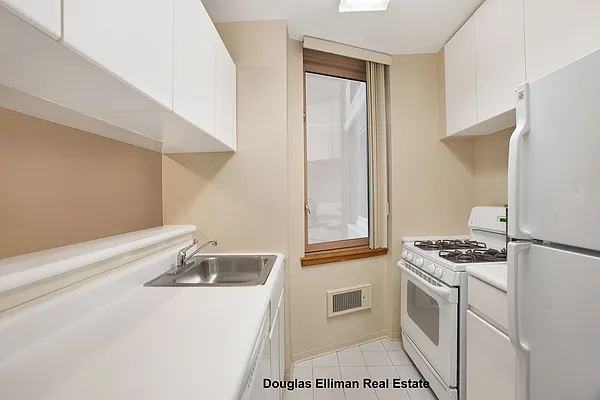 Rented by Douglas Elliman | media 3