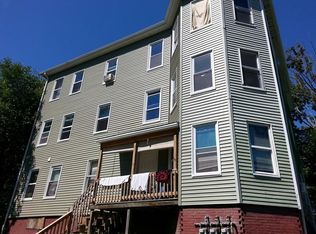 24 1/2 Edgeworth St, Worcester, MA 01605