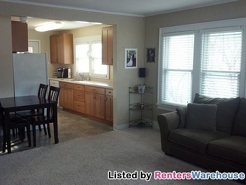 3rd image of 1133 Mahtomedi Ave