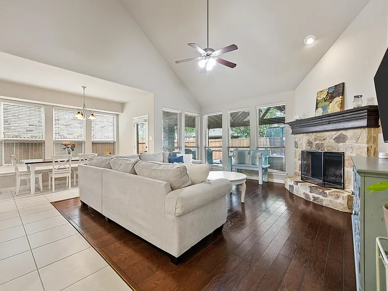 10513 Sedalia Dr — Photo 14