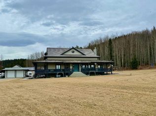 24403 E River Rd, Yellowhead County, AB T7V0A3