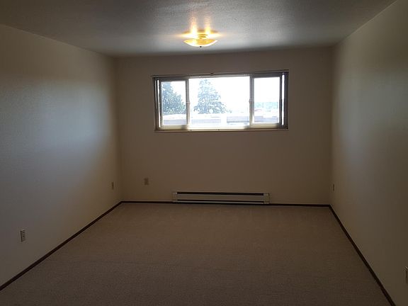 3rd image of 6754 24th Ave NW