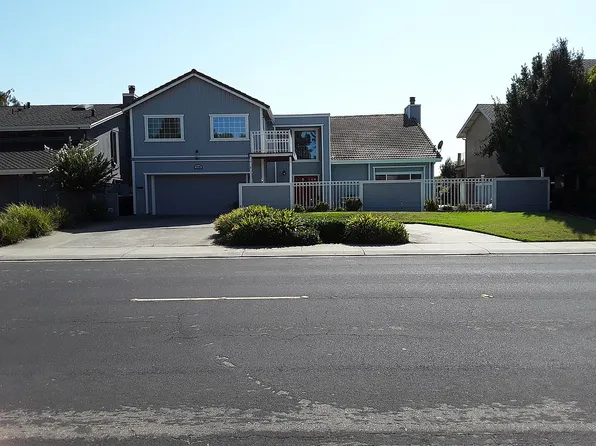 6225 Embarcadero Dr, Stockton, CA 95219