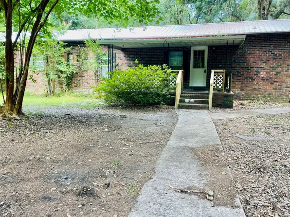 65 Gaskin Rd, Allenhurst, GA 31301