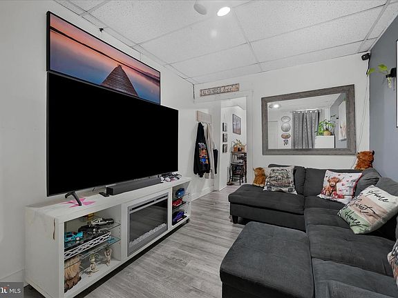 2nd image of 431 Cedar St