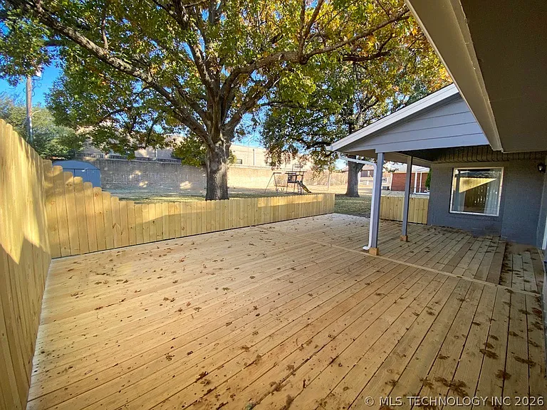 3715 E 51st Pl — Photo 12