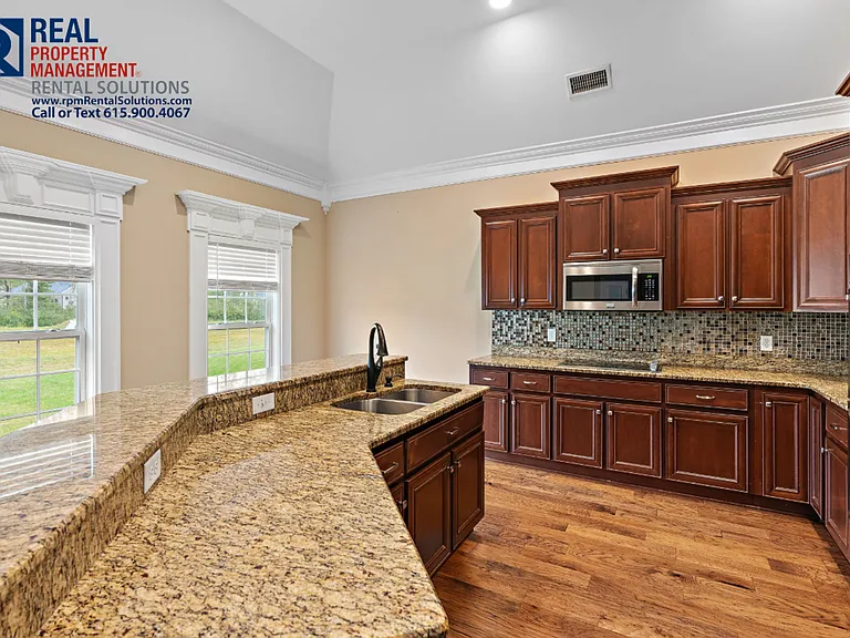 7670 Knobdate Rd — Photo 10