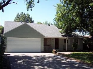 1120 Harvard Dr, Davis, CA 95616