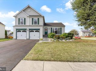 2 Cutleaf Ct, Newark, DE 19702