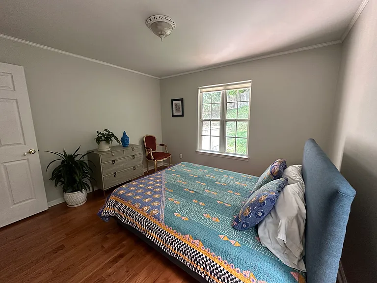 524 Crewdson St — Photo 12