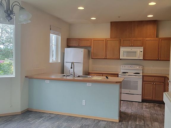 4th image of 2155 Bobs Hollow Ln Unit A