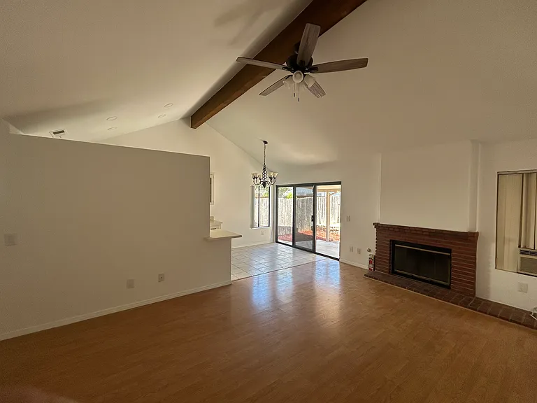 4337 Manzanita Way — Photo 5