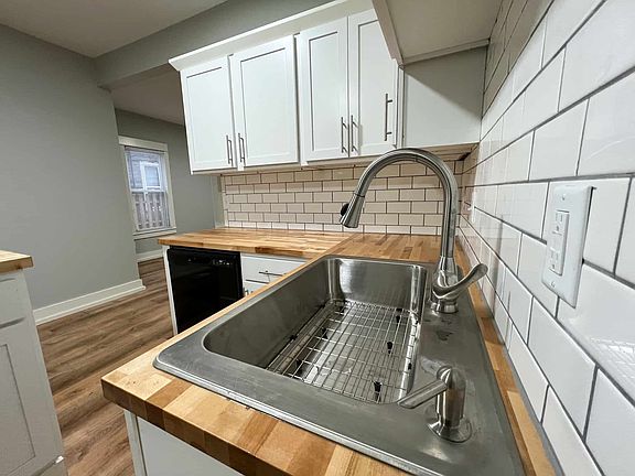5th image of 917 Baldwin St SE #1