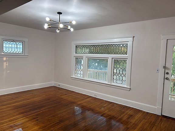 5th image of 10806 Bernard Ave #Up