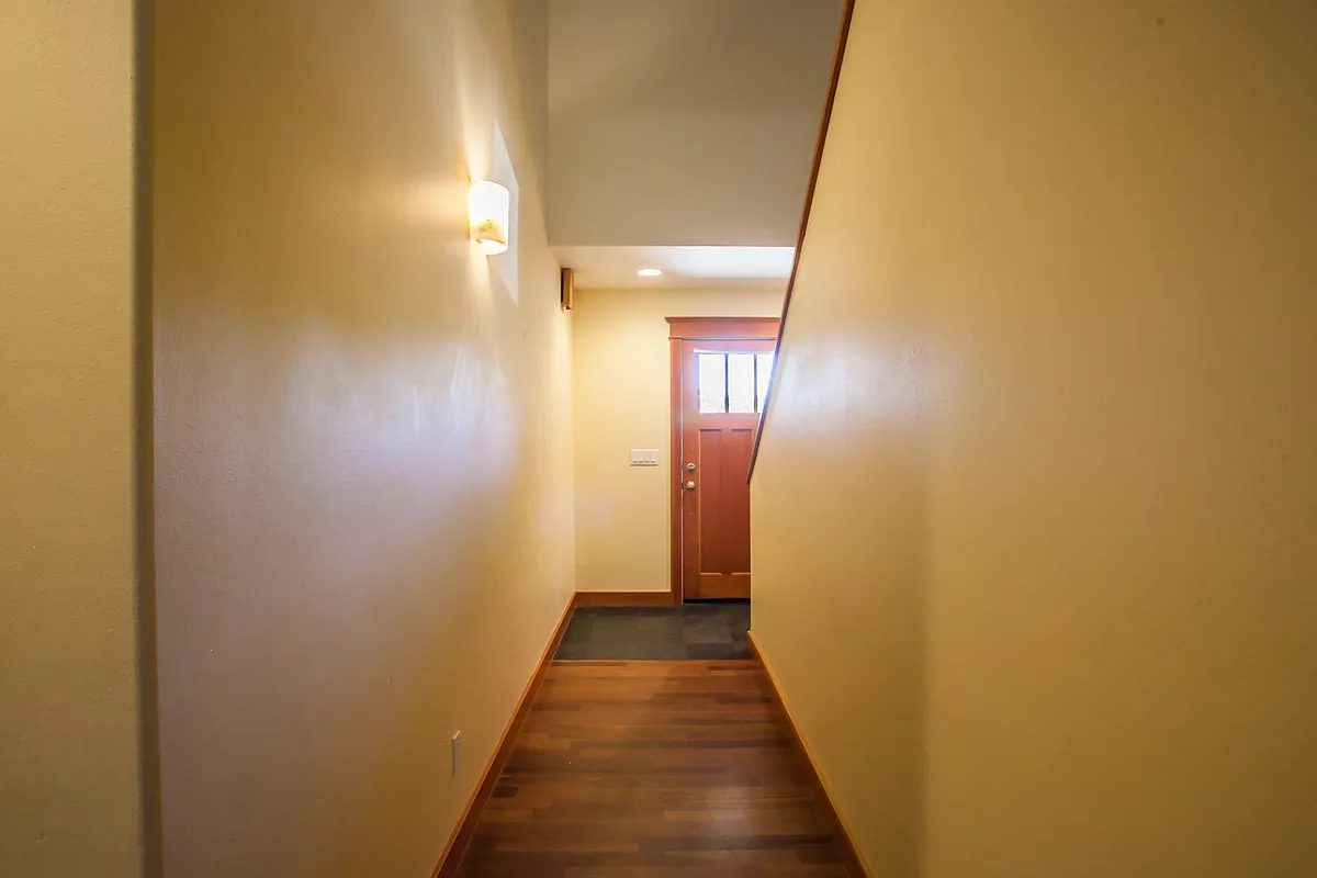 Building Photo - 214 N 18th St