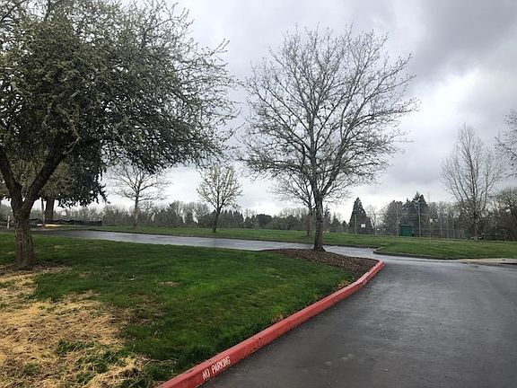 5th image of 19260 SW Prospect