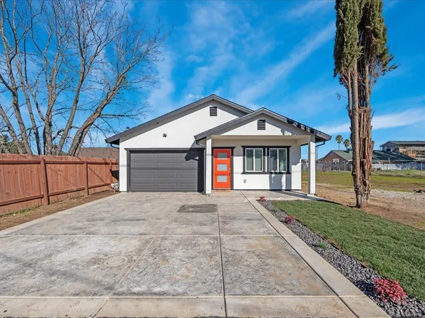 1943 Chapman Ave, Olivehurst, CA 95961