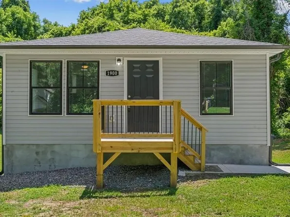 1900 Larkin St, Greensboro, NC 27406