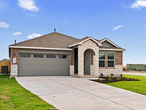 3rd image of 345 Escondido Cir