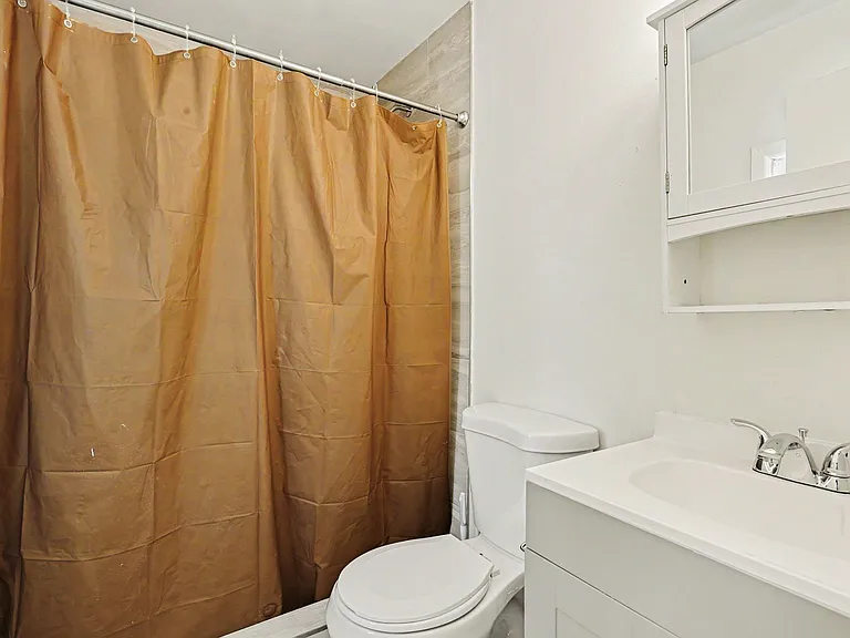2909 Sharon Hill Cir #B — Photo 9