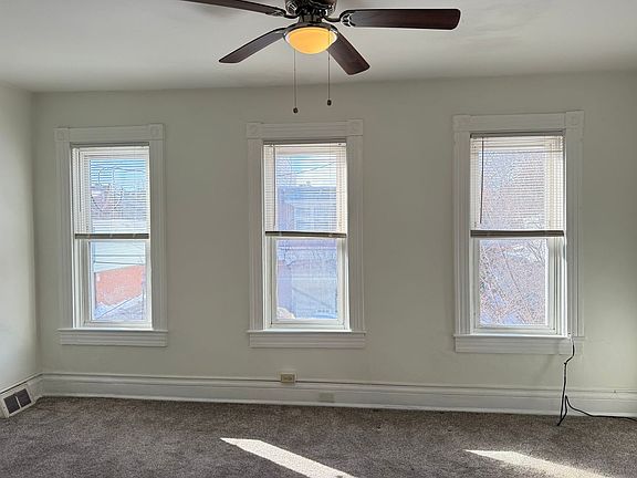 5th image of 319 N Charlotte St #2