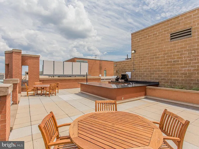 631 D St NW #245 — Photo 54