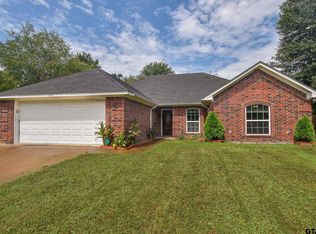 3205 Old Noonday Rd, Tyler, TX 75701