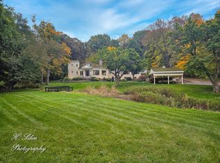 10350 N River Rd, Algonquin, IL 60102