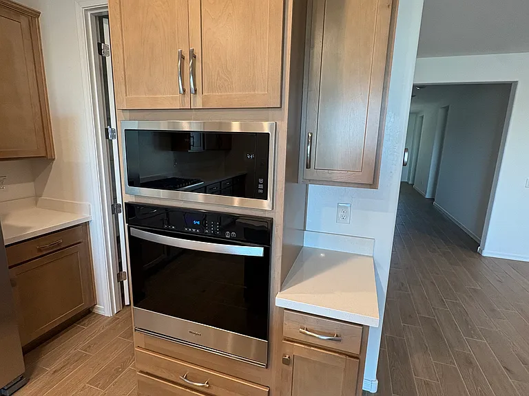 675 W Riparian Dr — Photo 3