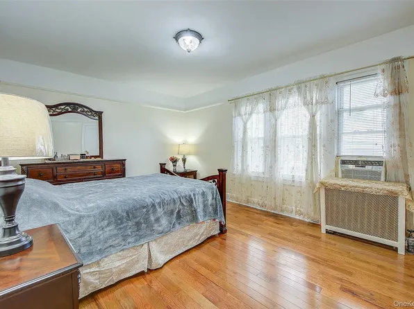 161-10 84th Avenue image 26 of 44