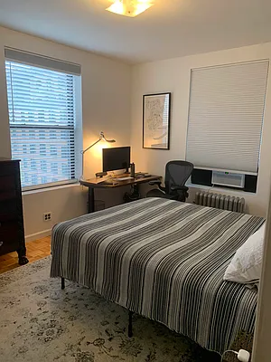 Rented by M.Grossman R.E. Management | media 25