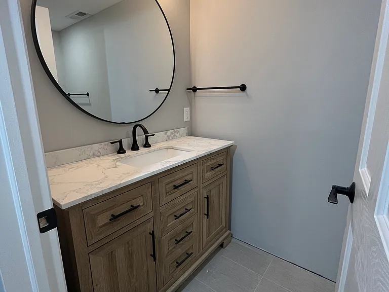 413 Wyoming St E — Photo 9