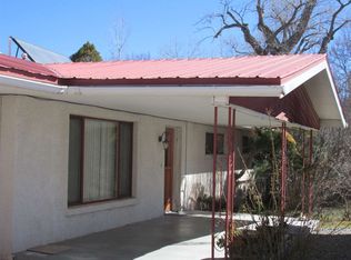 13 W Sombrillo Rd, Espanola, NM 87532