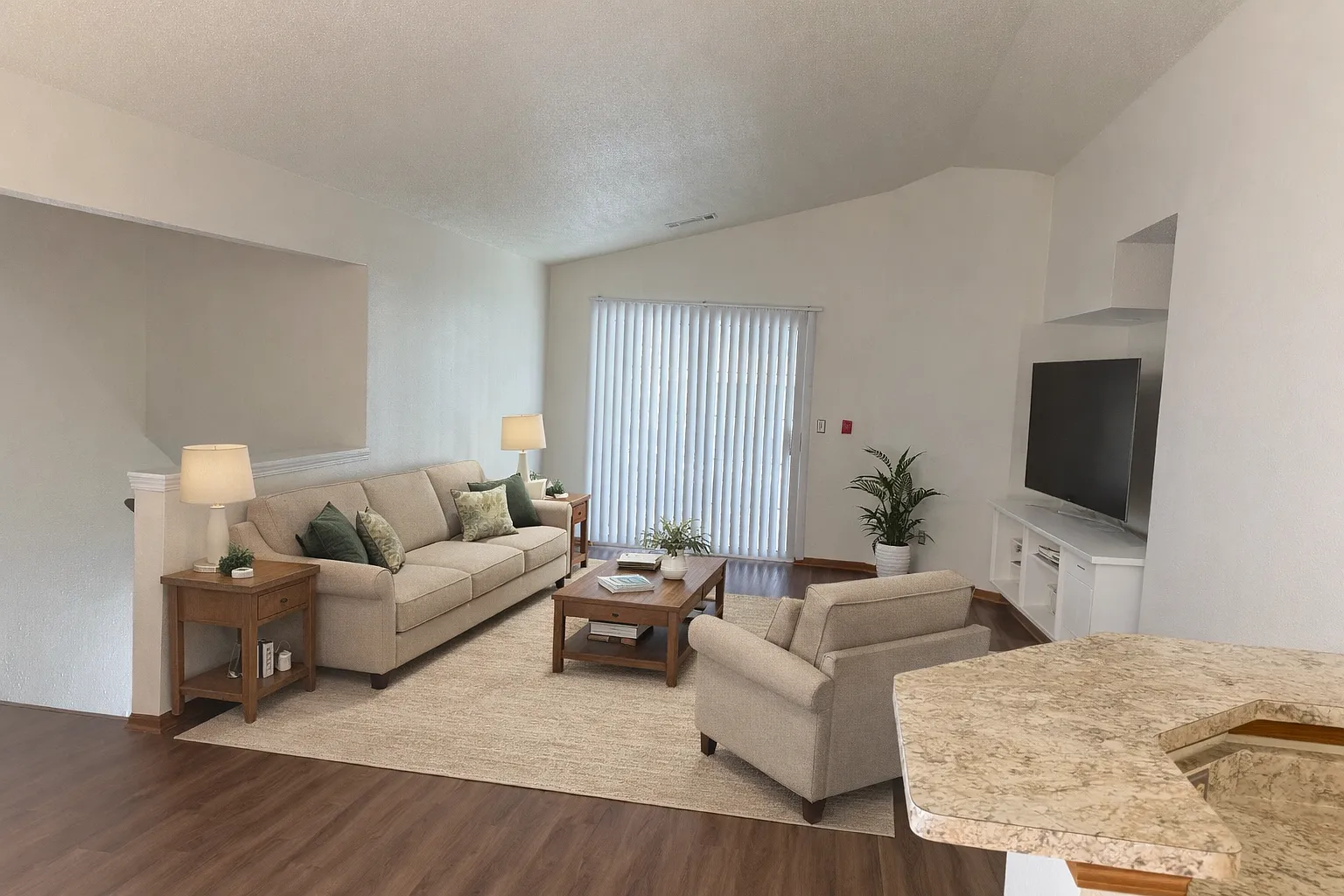 7-143 W Fieldstone Cir — Photo 1
