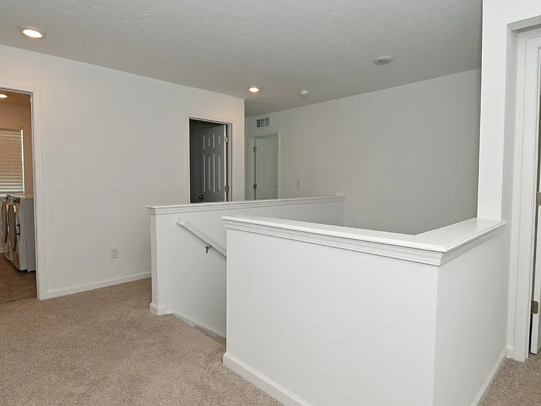 7348 Deerberg Dr — Photo 60