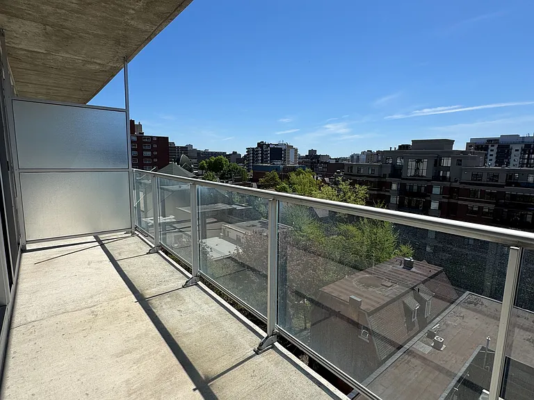 300 Lisgar St #806 — Photo 11