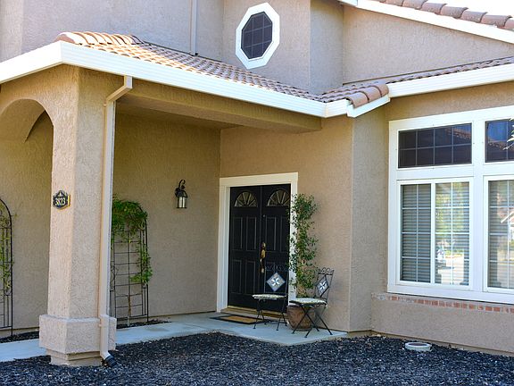 2nd image of 3823 Silkwood Pl