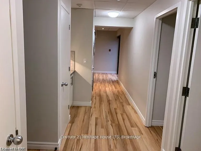 238 Bertie St #2 — Photo 4