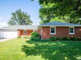 1718 Valle Vista Blvd, Pekin, IL