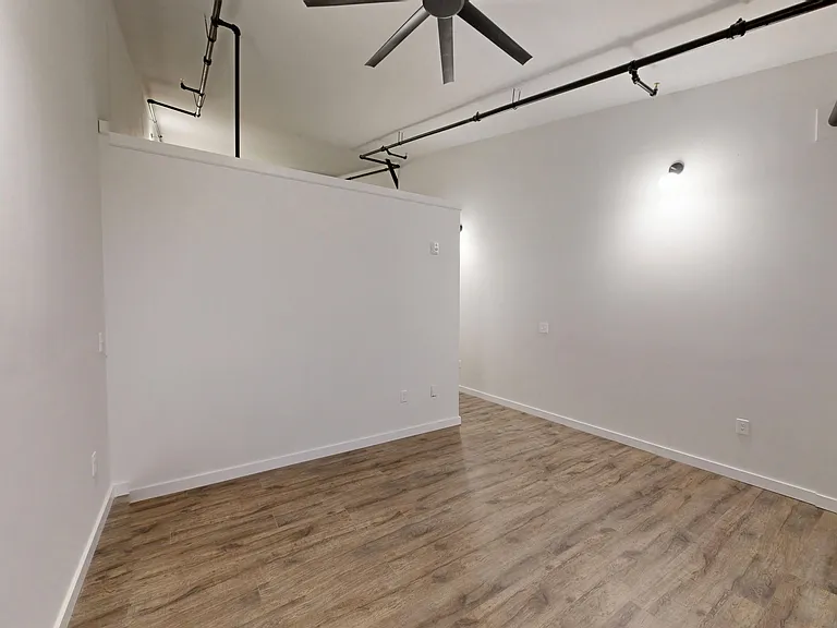 Fleetwood Lofts — Photo 92
