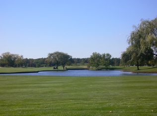 3001 Grant St, Oak Brook, IL 60523