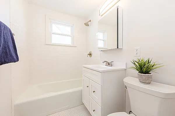 152 Brown St #2L — Photo 3