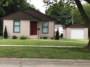 214 NW 5th St, Adams, MN 55909
