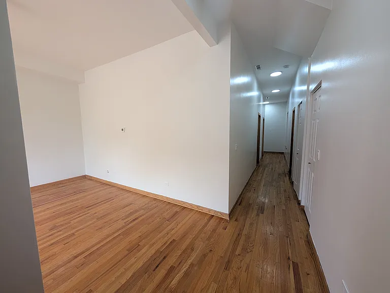 3212 W Warren Blvd #1 — Photo 32