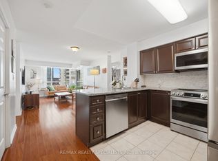 335 Rathburn Rd W #707, Mississauga, ON L5B 0C8