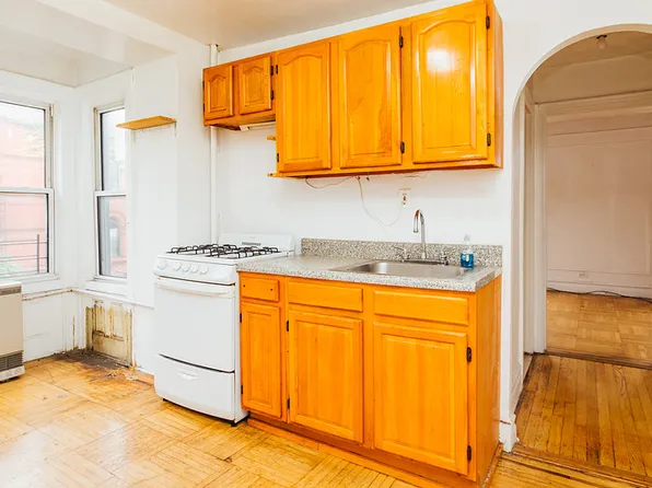 1098 Bushwick Avenue image 1 of 9