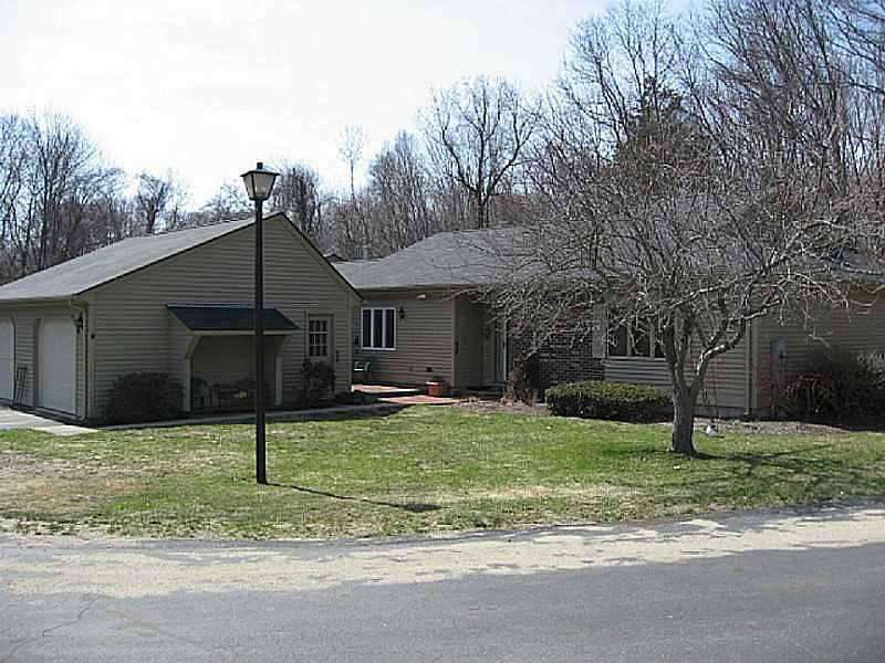 1st image of 104 Pine Glen Dr #104